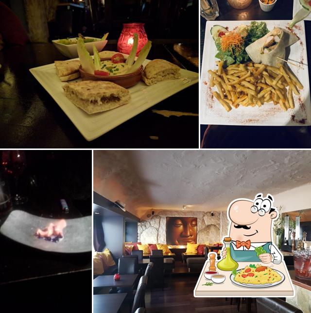 Davinda Lounge