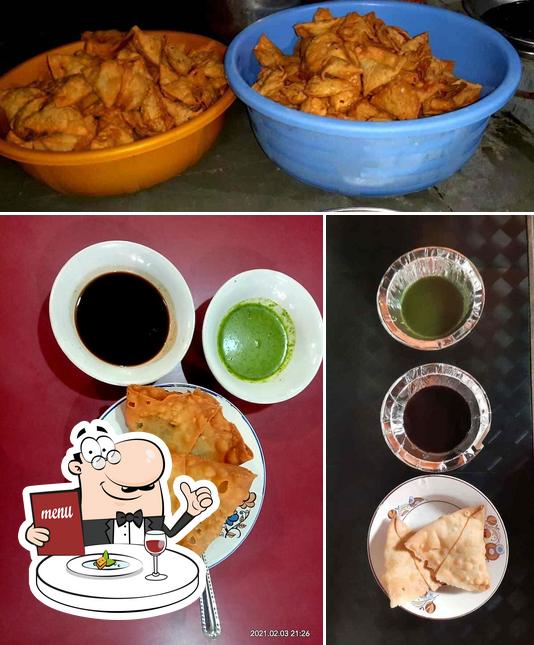 Food at Bihari Samosa
