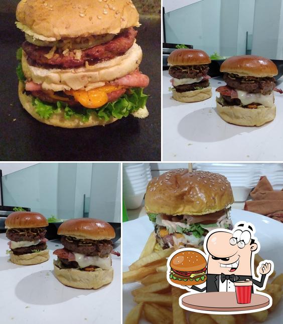 Delicie-se com um hambúrguer no Lek-Lek Burguer & Opem burguer Artesanal