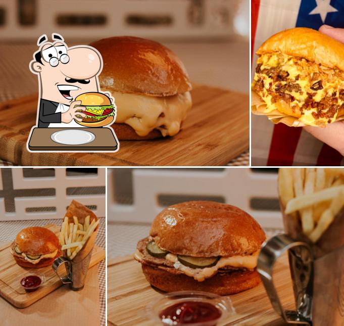 Delicie-se com um hambúrguer no Rockwell Burger