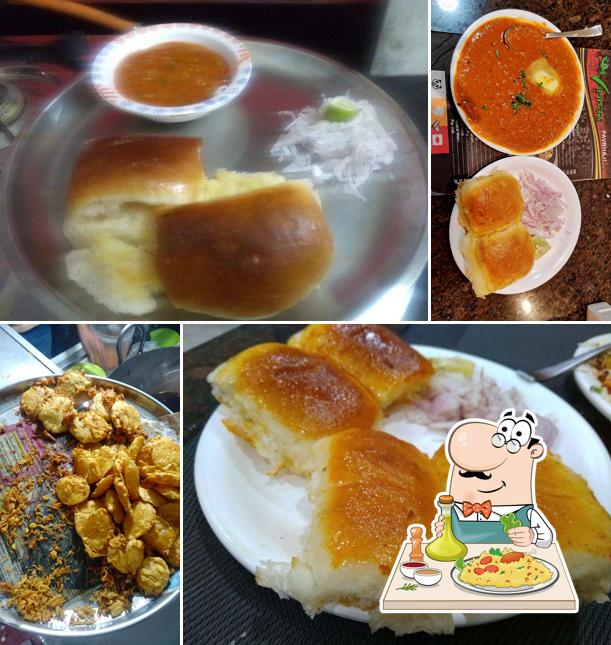 Food at Virinda Pav Bhaji