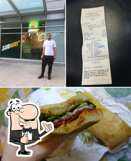 Regarder cette image de Subway