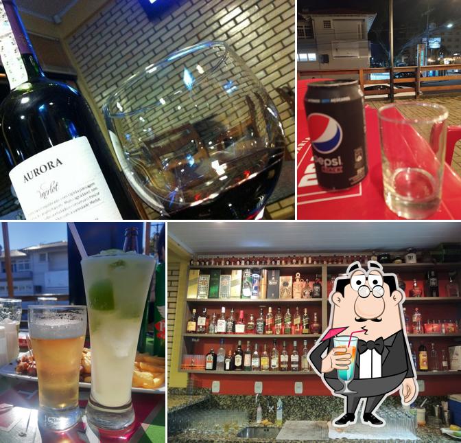 Queens Bar
