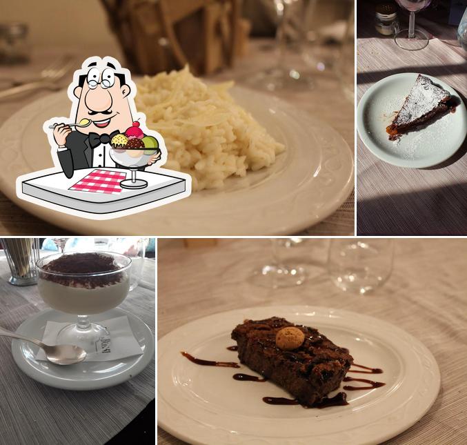 Ristorante Ai Due Olmi RO.MA serve un'ampia varietà di dessert