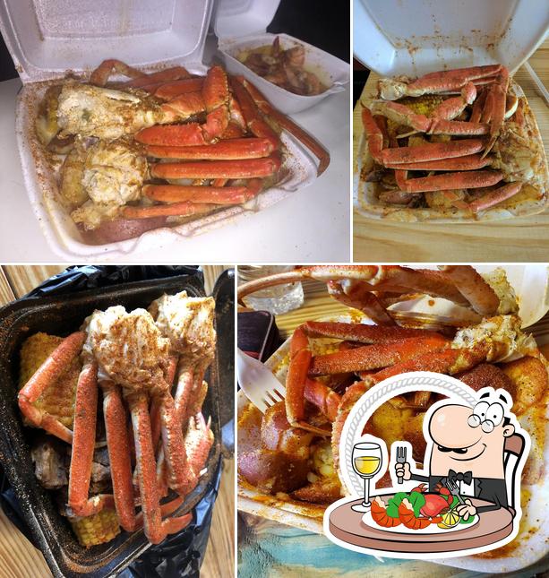Crab Pot Lounge, 5495 Old National Hwy in College Park Restaurant menu and reviews