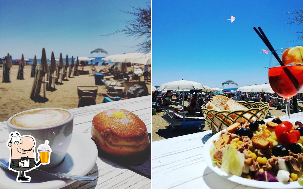 Насладитесь напитками из бара "Oasi Beach Da Matteo"