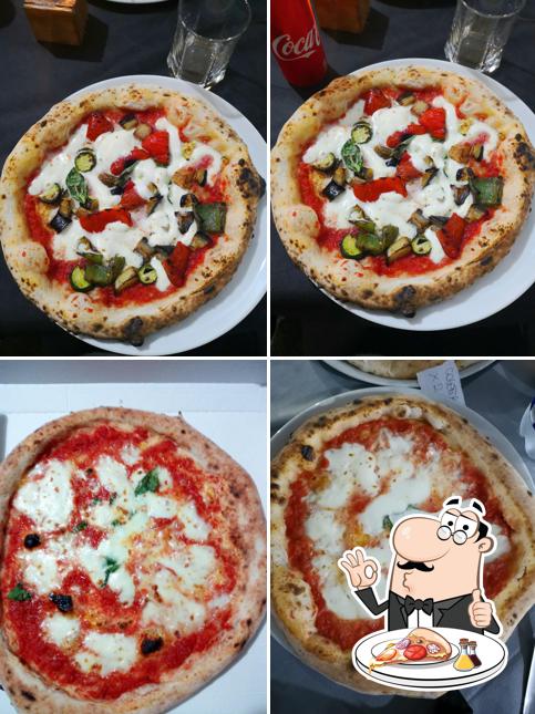 Commandez des pizzas à Pizzeria Tavola Calda O Scugnizz F Lli Borghese S