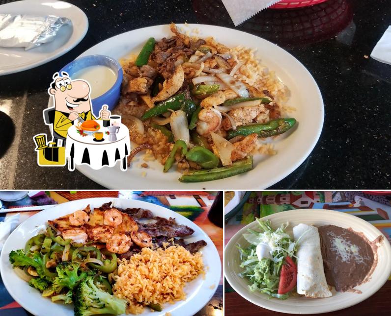 Los Tres Magueyes Mexican Restaurant, 995 Airport Blvd in Morrisville - Restaurant menu and reviews