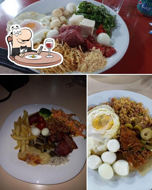 Comida em Jeca Tatu - Comida Mineira Caipira em Belo Horizonte ( Jeca Tatu Restaurante )