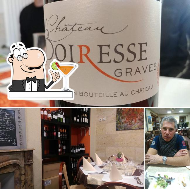 La photo de la boire et comptoir de bar de Restaurant Les Griffons’s