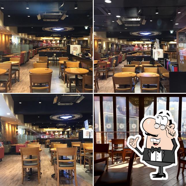 Tom N Toms Coffee, Seoul, 96 Jongro Restaurant reviews