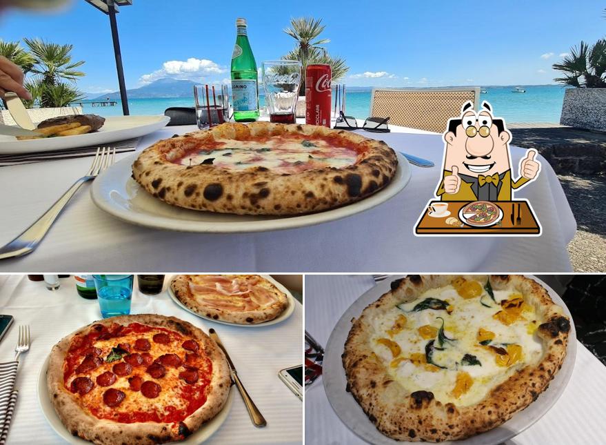 Ordina una pizza a Trattoria al Porticciolo Ristorante & Pizzeria