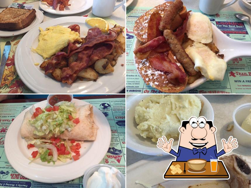 Country House Family Restaurant, Sierra Vista Restaurant menu, prices