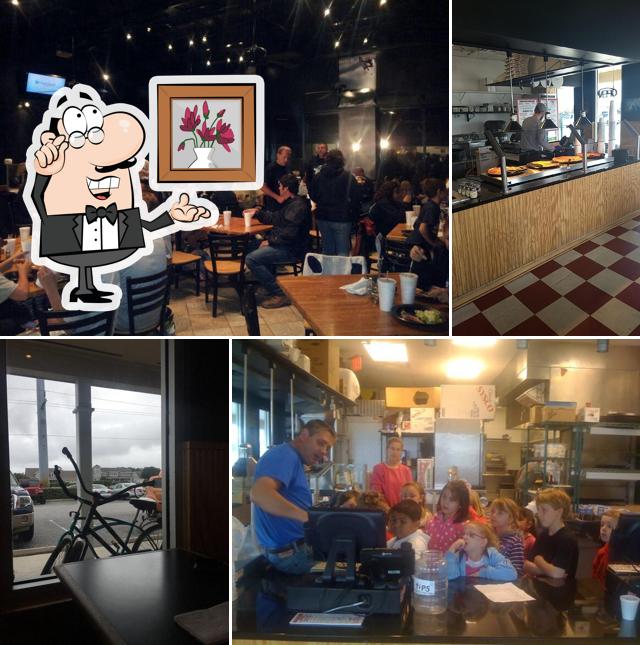 Pizzazz Pizza of Nags Head, 2515 S Croatan Hwy in Nags Head