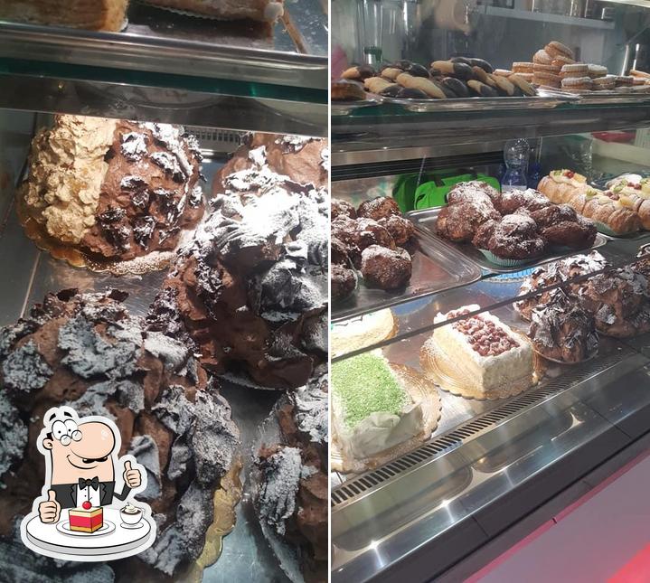 Bar Pasticceria Terranova Nino serve un'ampia varietà di dolci