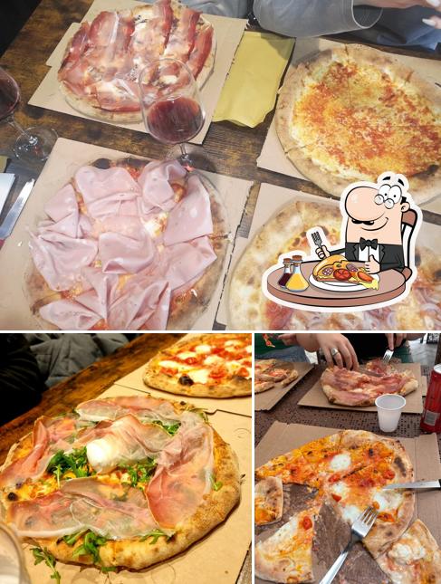 A Al Borgo Antico City, puoi prenderti una bella pizza