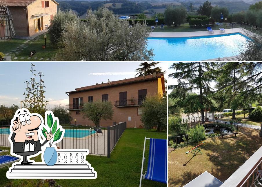 Gli esterni di Agriturismo La Roccaia Farmstay