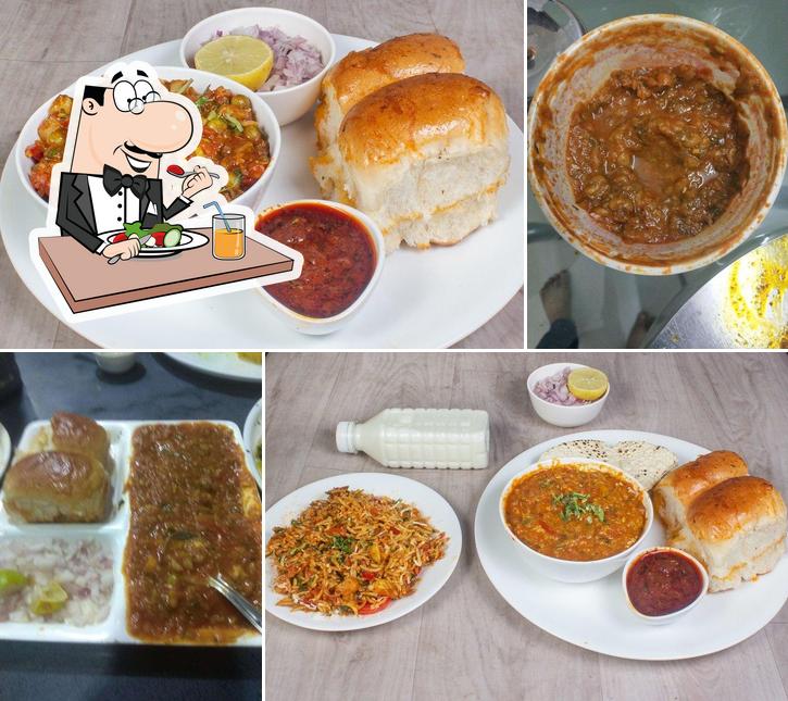 Meals at Anand Bhaji Pau