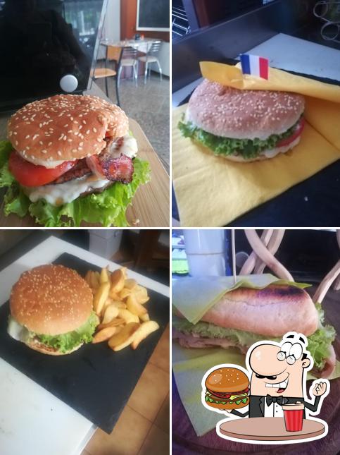 Prova un hamburger a Bar Da Chino da SABY