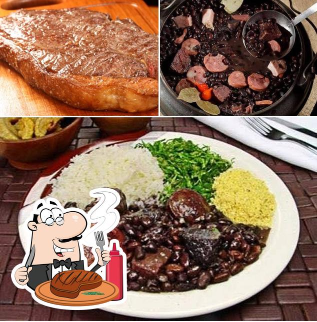 Peça refeições de carne no Divino Sabor Bar E Restaurante