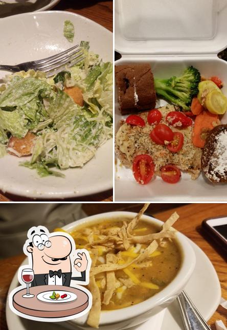 Outback Steakhouse in Utica Restaurant menu and reviews