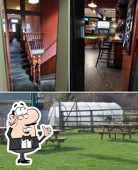 Commercial Hotel in Restaurant reviews