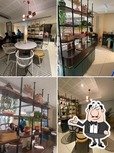 Check out how Copper Chimney- Juhu looks inside