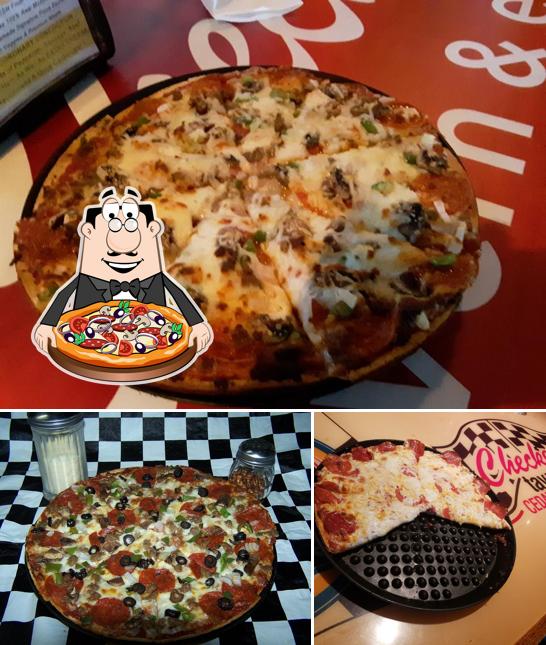 Checkers Tavern & Eatery in Cedar Rapids Restaurant menu and reviews