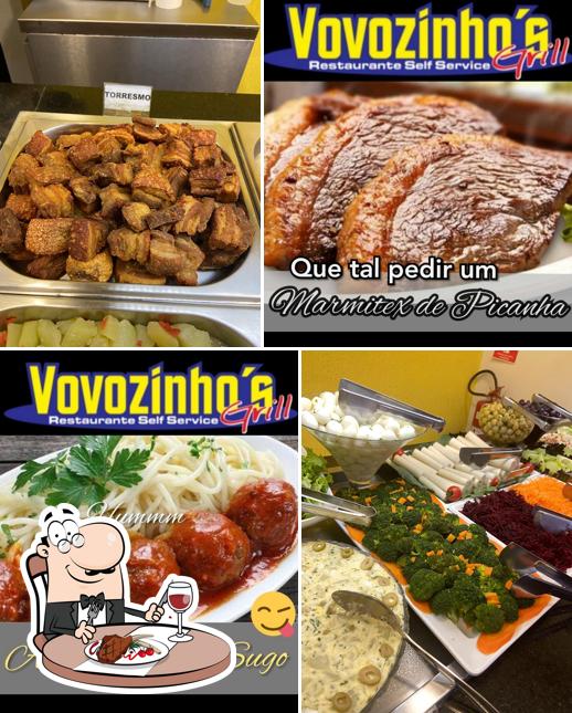 Peça pratos de carne no Vovozinho's Grill