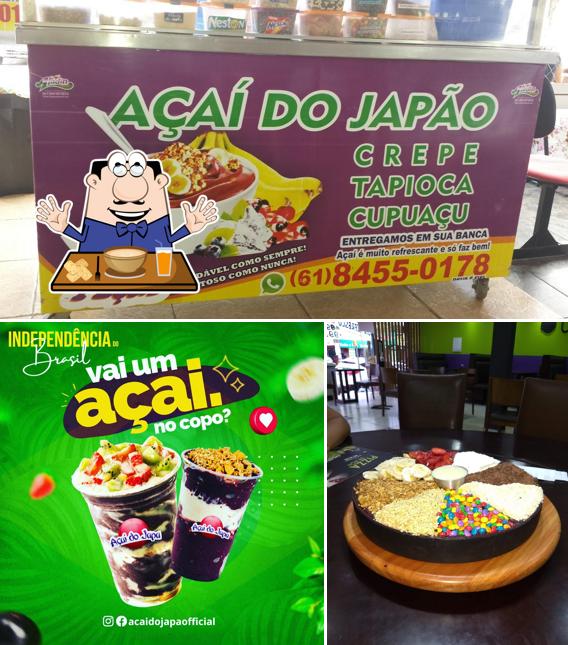 Entre diferentes coisas, comida e interior podem ser encontrados no Açai Do Japão