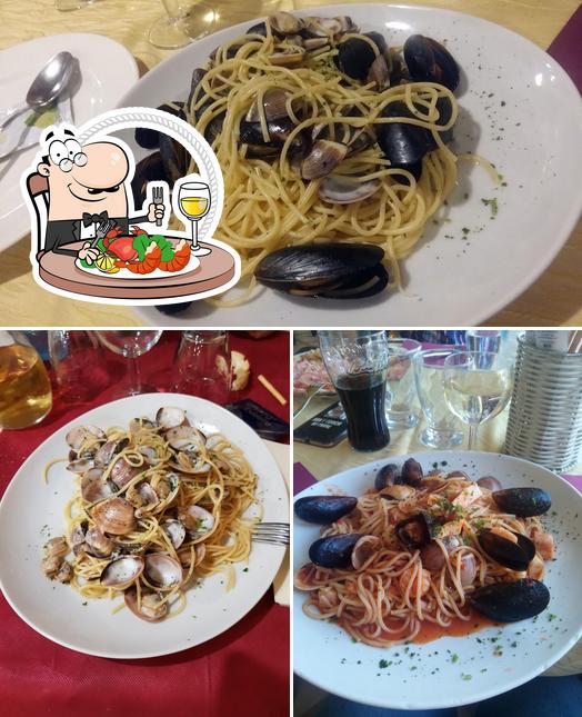 Prova la cucina di mare a Ristorante Antico Ritrovo