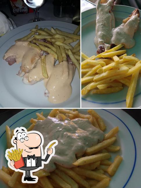 Pide sus patatas a la francesa en Restaurante Casa Marsal