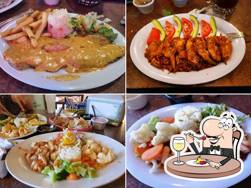 Meals at Mariscos Don Arturo