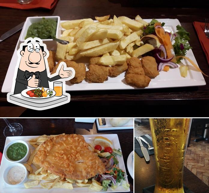 Queen's Fish & Chips in Gloucester Restaurant menu and reviews
