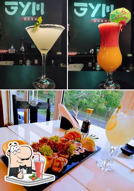 Desfrute de um drinque no Gym Sushi