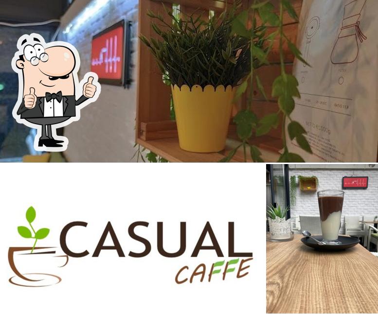 Guarda la foto di Casual Caffe