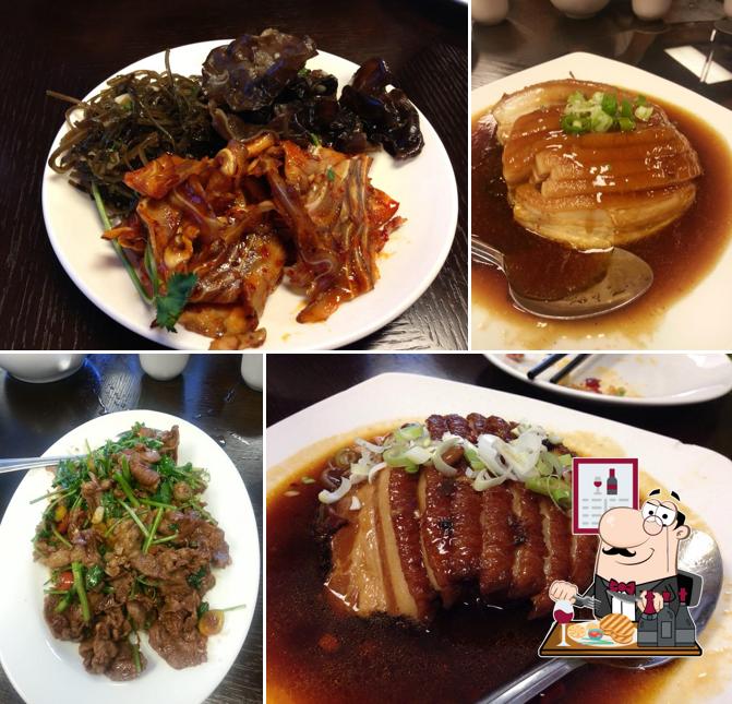 Pide un plato con carne en Hunan Restaurant