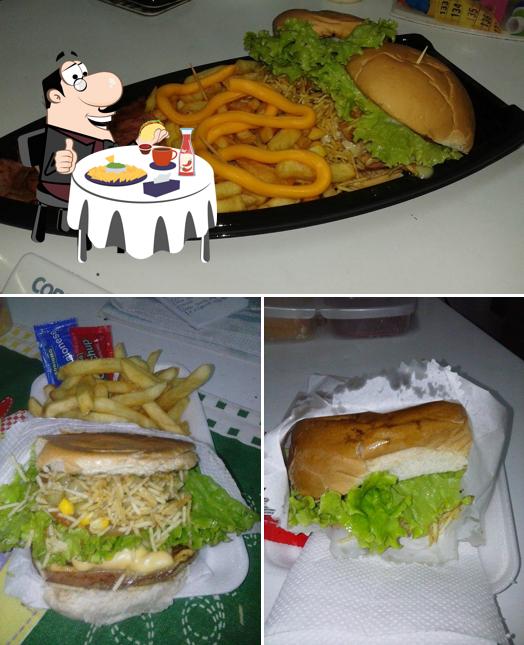 Consiga um hambúrguer no Mixburguer Lanches e Sorvetes