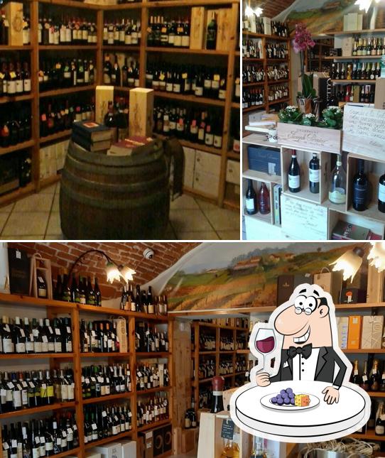 È gradevole prendersi un bicchiere di vino a Enoteca La Cantinetta