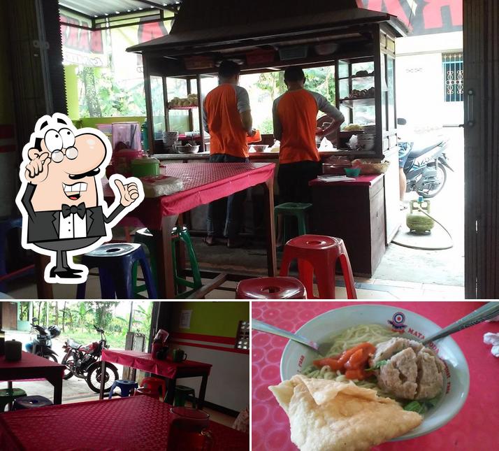 Bakso Raksasa Pak Amin Restaurant Sendangadi Restaurant Reviews