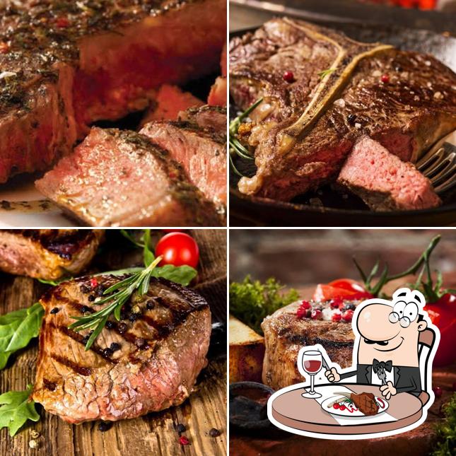 BBQ 7 Barbecue und Grill Restaurant offre pasti a base di carne