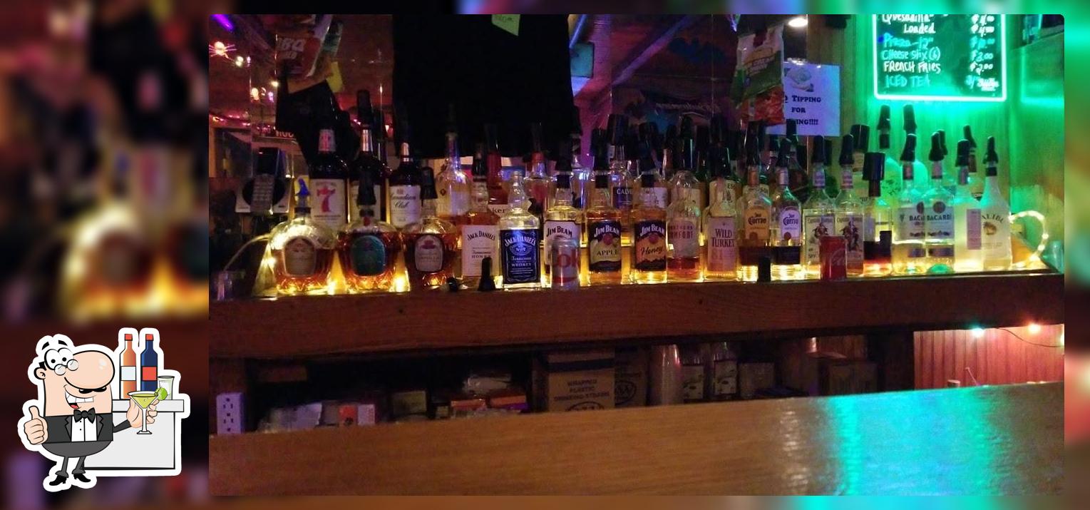 Rays Twisted Spoke Saloon in Hymera Restaurant reviews