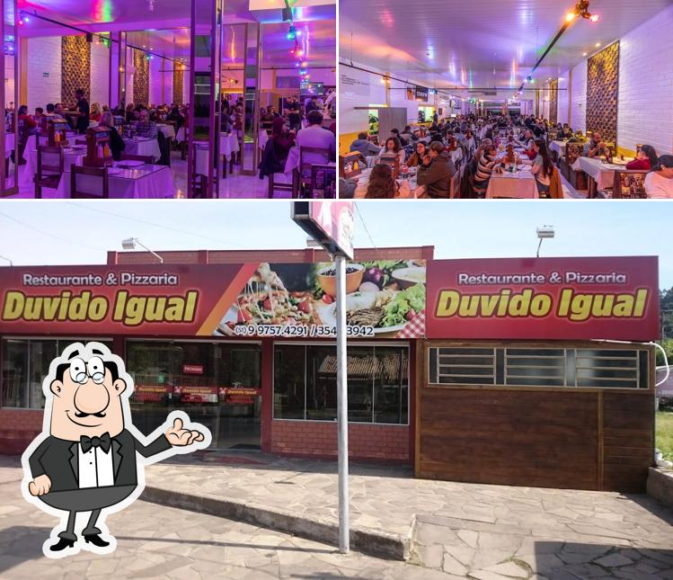 O interior do Pizzaria Duvido Igual