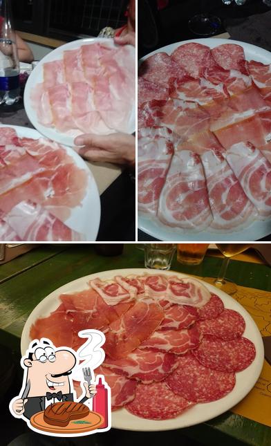 Kapovolto serve pasti a base di carne