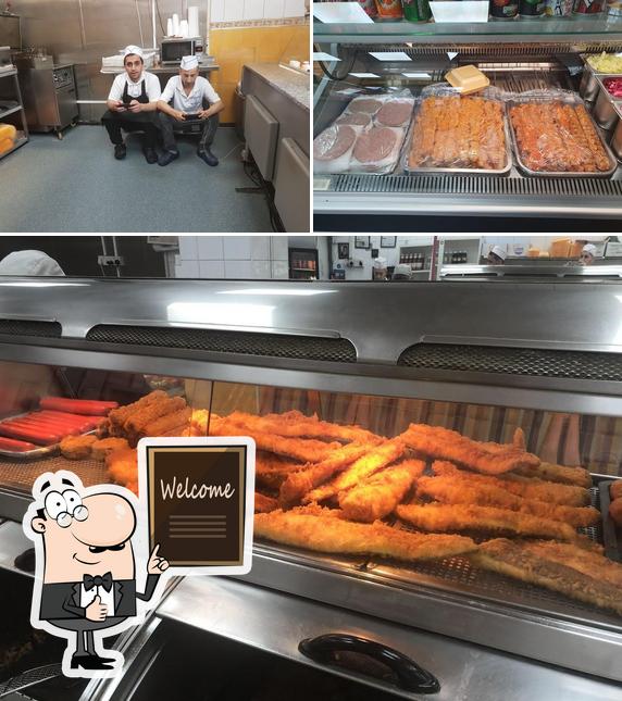 Royal Fish, 446 Hedgemans Rd in Dagenham Restaurant menu and reviews