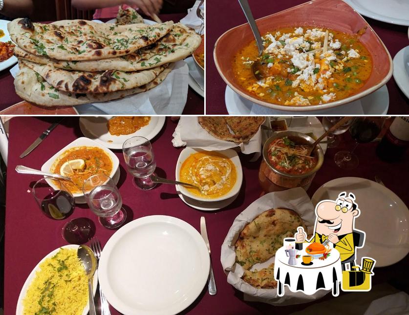 Platos en Delhi Darbar Indian restaurant