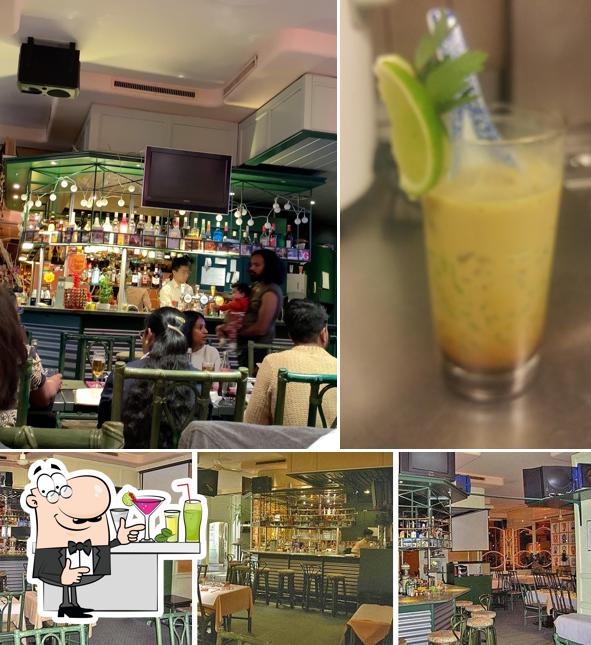 Voici la photo indiquant la comptoir de bar et boisson sur Restaurant Singapore