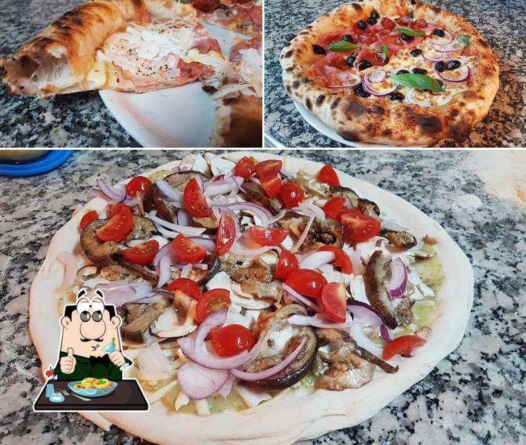 Еда в "Pizzeria di Mauro"