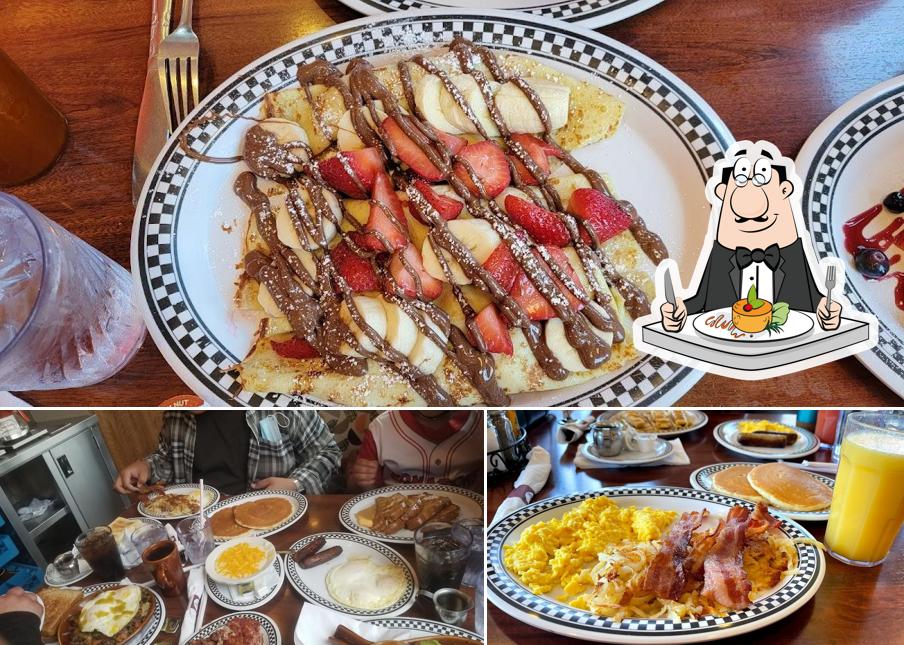 Cozy Corner Restaurant & Pancake House, 6349 N Clark St in Chicago