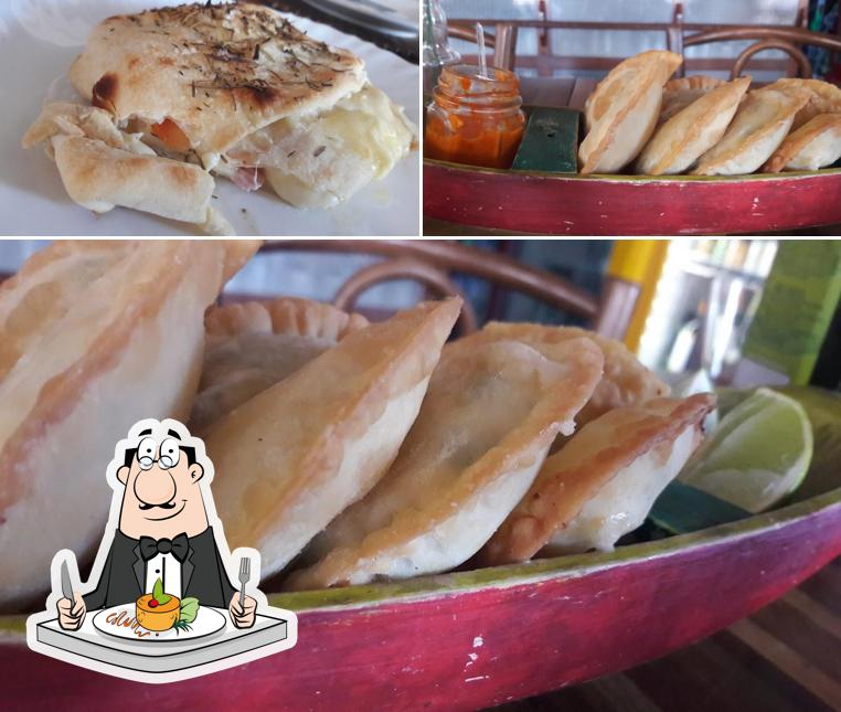 Comida em Pirenéus Café